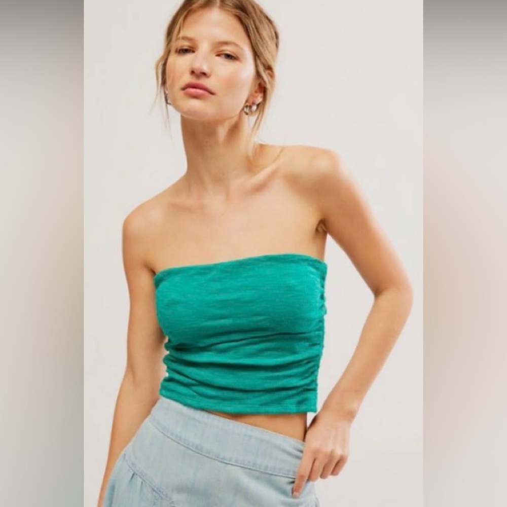 FREE PEOPLE Free-Est
Boulevard Tube Top NWOT Size XL